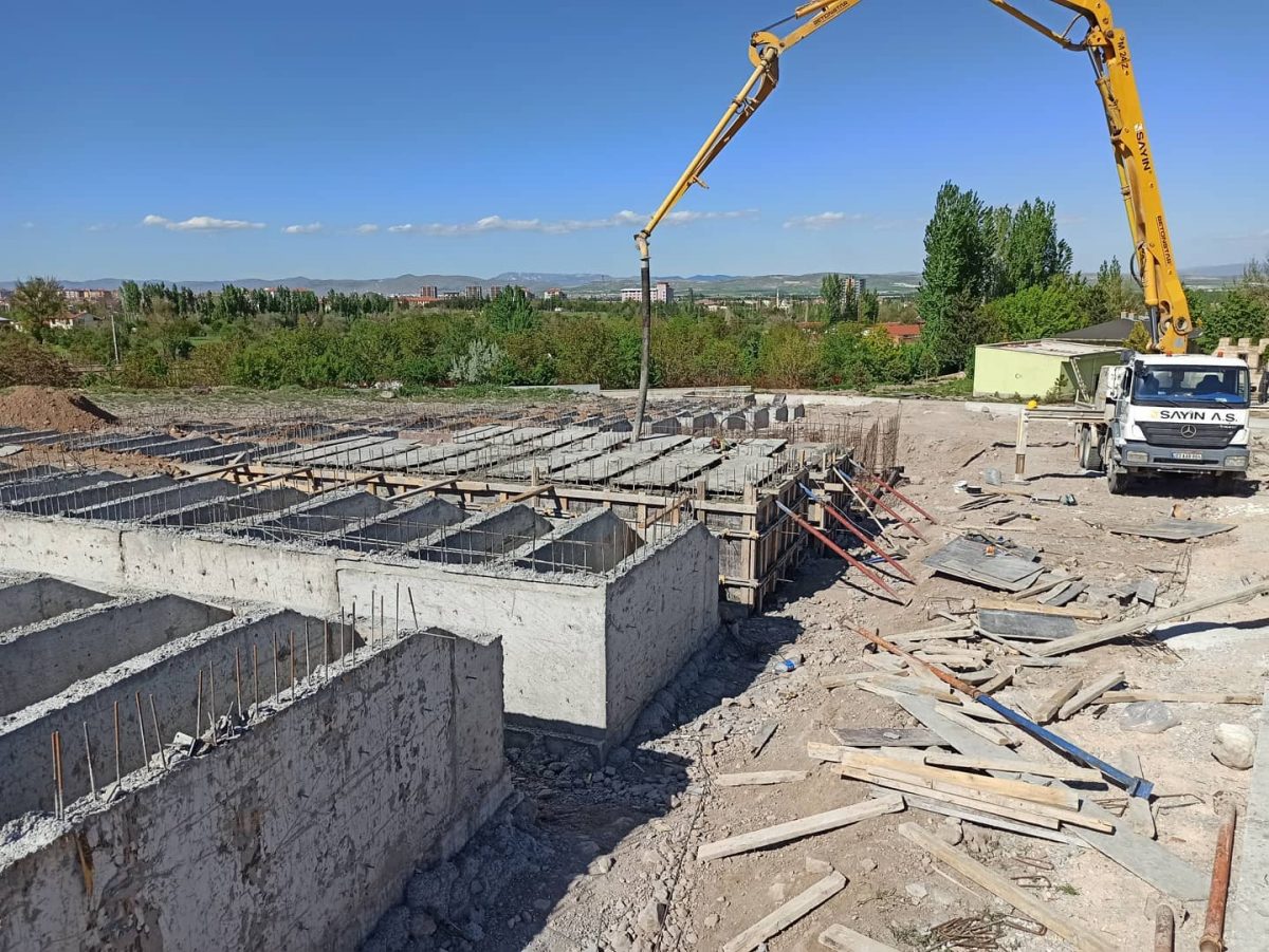 Bulanık İnşaat Betoncusu